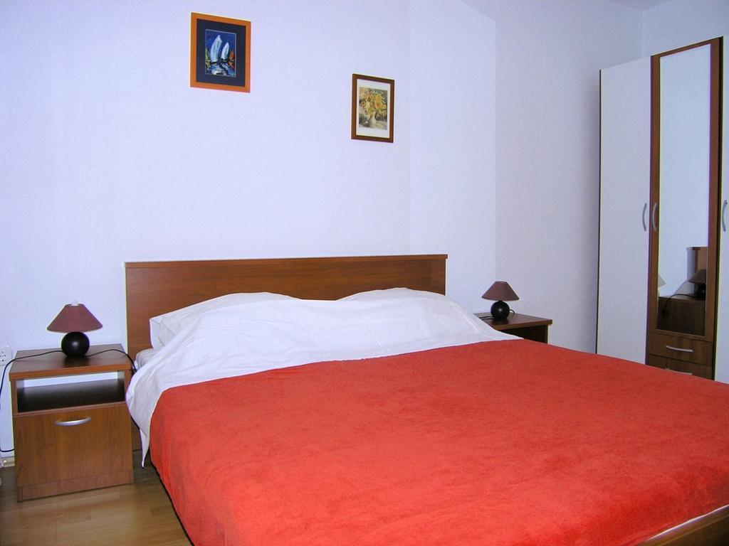 Zahija Apartment Krk Værelse billede