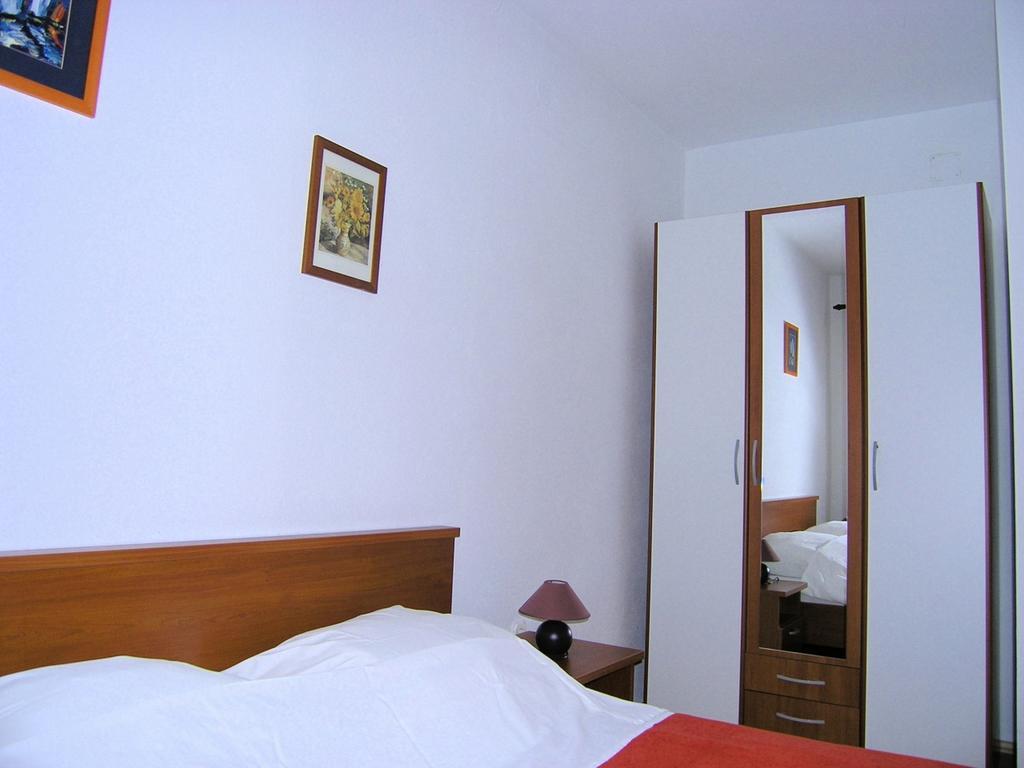 Zahija Apartment Krk Værelse billede